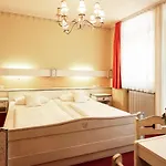 Dammenmuehle 3* ラール